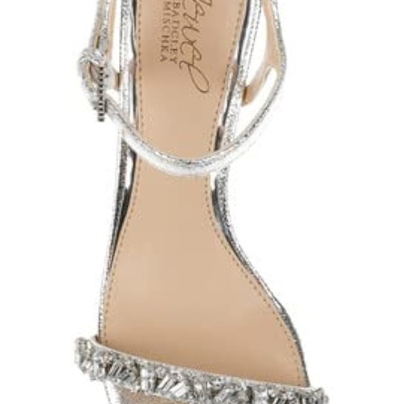 Jewel Badgley Mischka Dagny Strappy Low Block Heel Sparkling Silver New In Box 8 - Picture 4 of 11